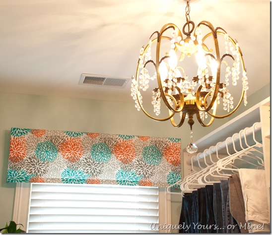 Window valance coral, blue and gray