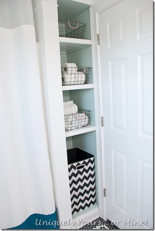 DIY linen bathroom cubby
